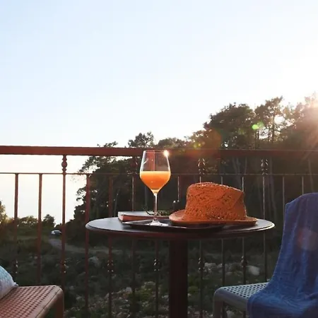 Luka's - ''no.1'' One-bedroom With Balcony And Sea... *