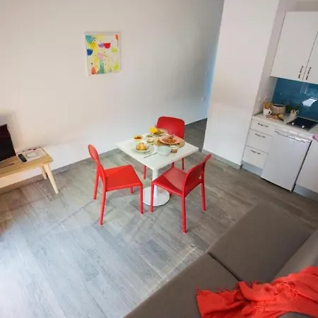 Luka's - ''no.1'' One-bedroom With Balcony And Sea... *