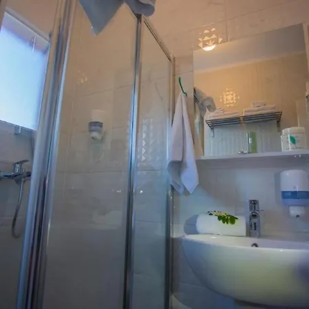 Luka's - ''no.1'' One-bedroom With Balcony And Sea... * Cavtat
